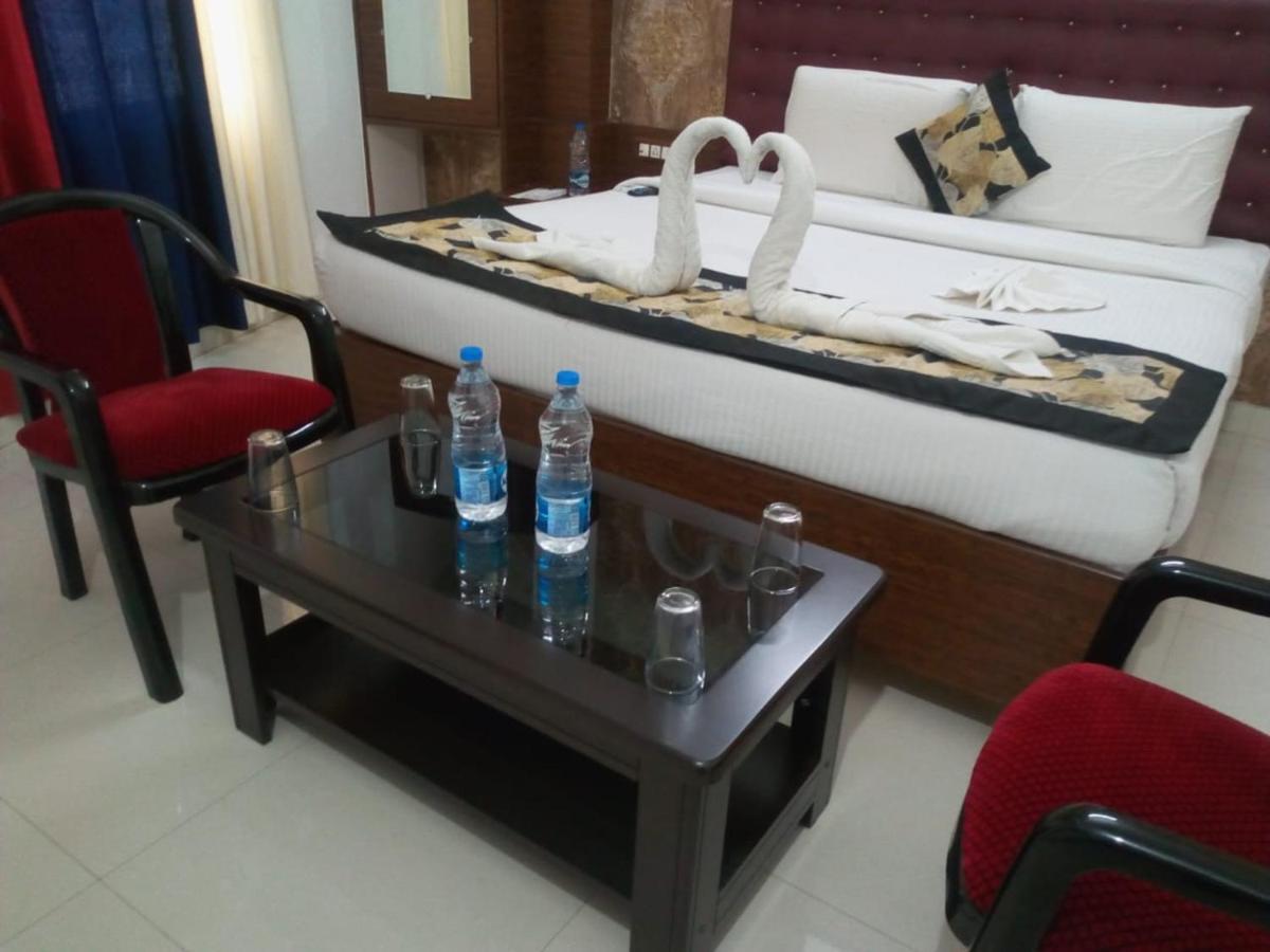 Hotel Wisdom Celebration Motihari Экстерьер фото