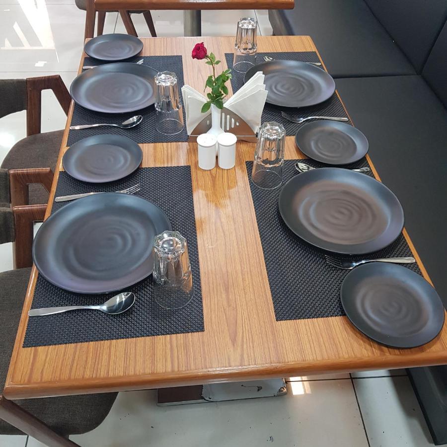 Hotel Wisdom Celebration Motihari Экстерьер фото